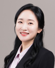 이수민교수사진.jpg